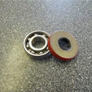 Front Pinion Bearing and Seal Kit